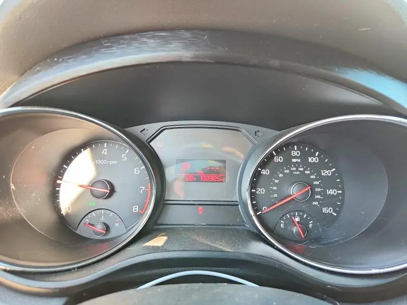 2016 KIA SEDONA LX  