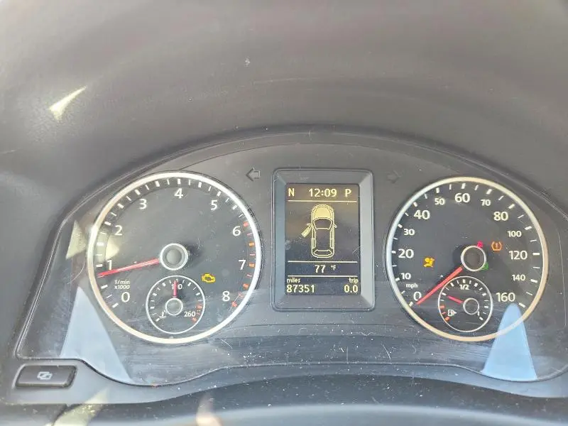 2012 VOLKSWAGEN TIGUAN S  