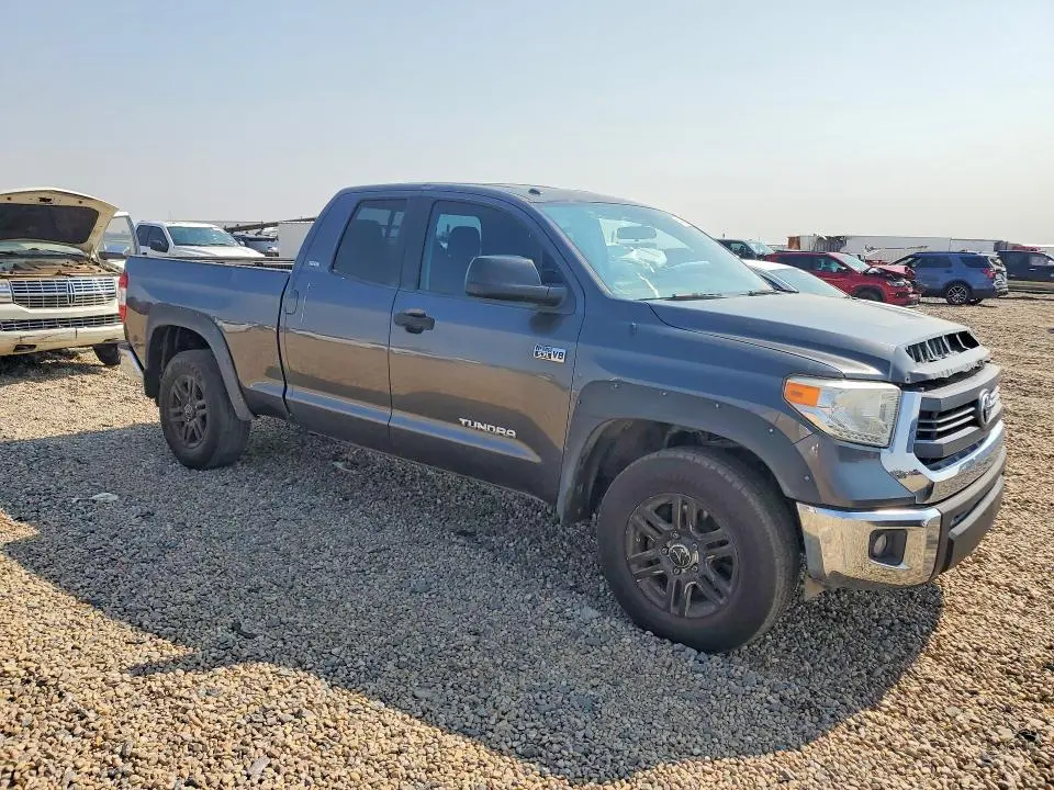 2015 TOYOTA TUNDRA SR5  