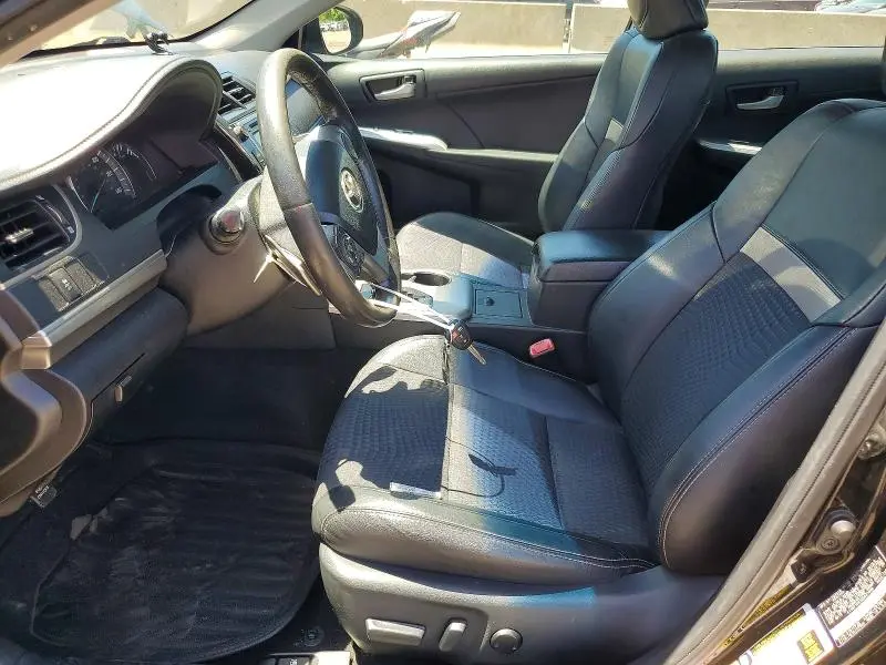 2012 TOYOTA CAMRY SE  