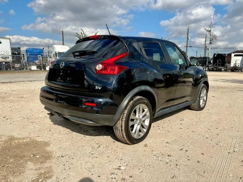 2011 NISSAN JUKE S  