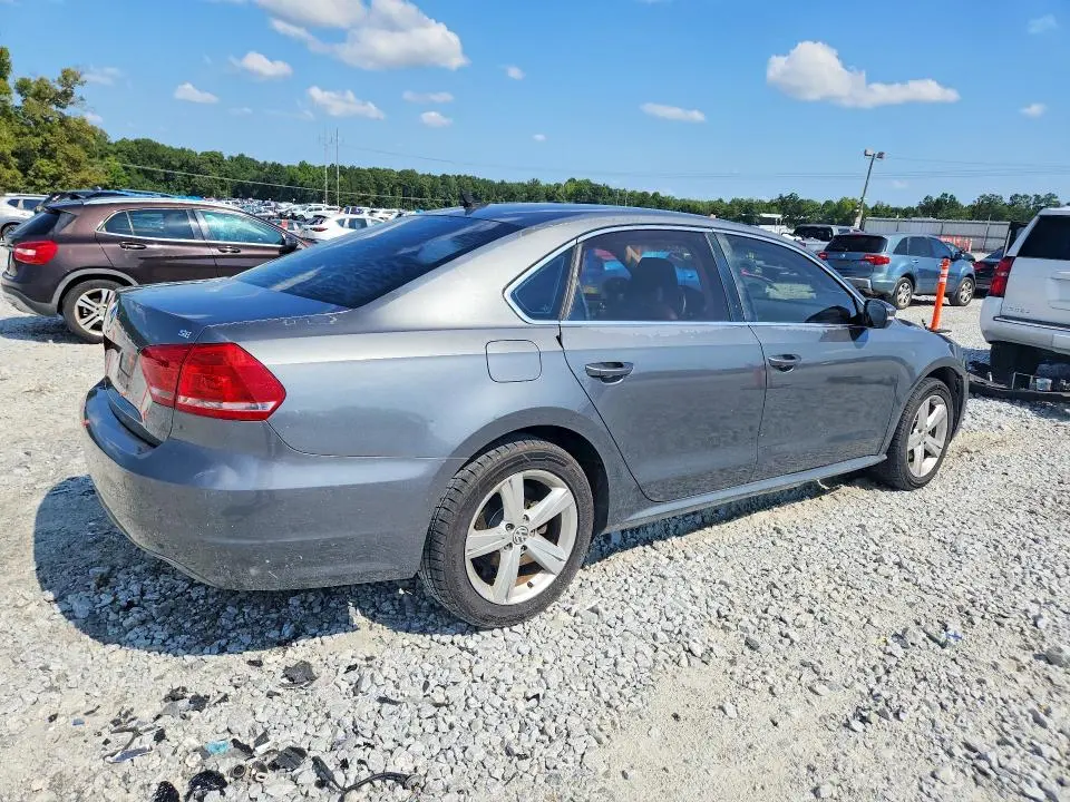 2014 VOLKSWAGEN PASSAT SE  