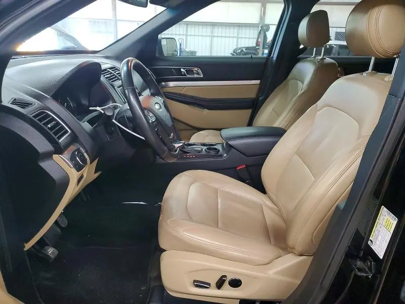 2017 FORD EXPLORER XLT  