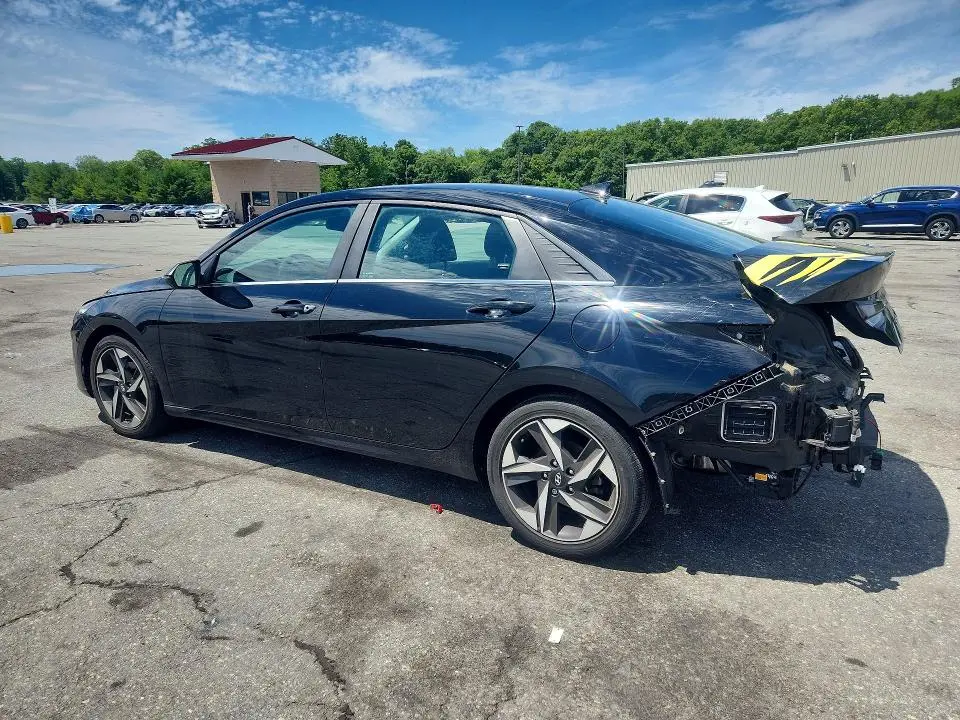 2022 HYUNDAI ELANTRA LIMITED  