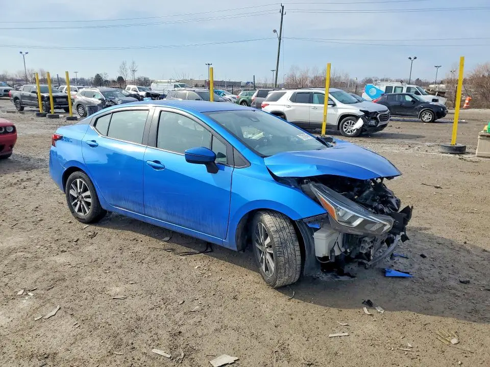 2020 NISSAN VERSA SV  