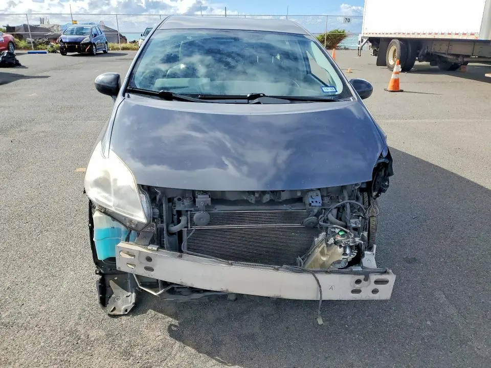 2013 TOYOTA PRIUS   