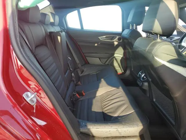 2024 ALFA ROMEO GIULIA TI  