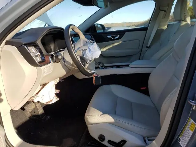 2022 VOLVO S60 B5 MOMENTUM  