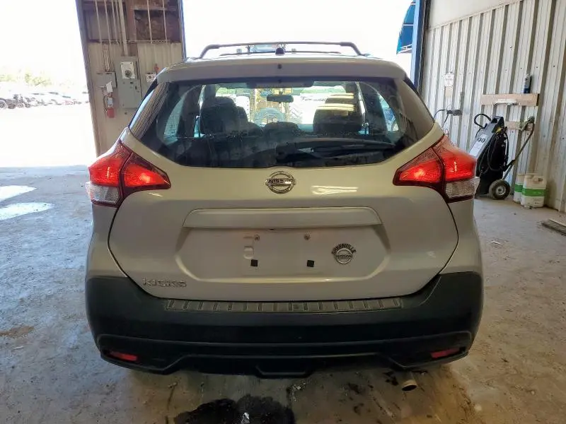 2019 NISSAN KICKS S  