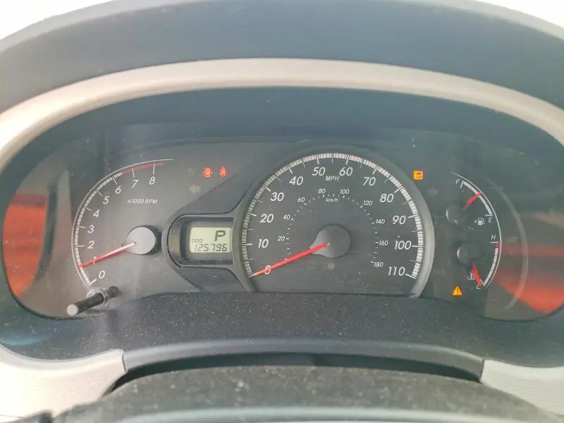2013 TOYOTA SIENNA LE  