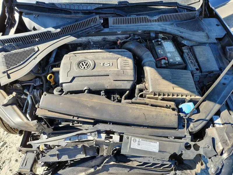 2019 VOLKSWAGEN JETTA GLI  