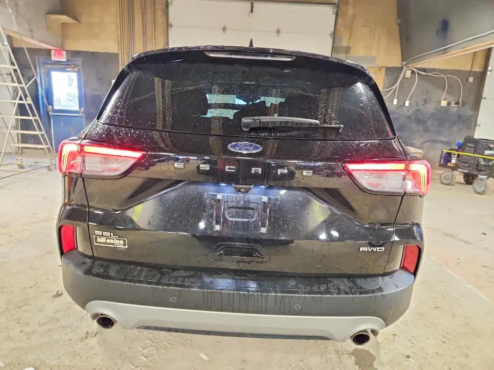 2021 FORD ESCAPE SEL  