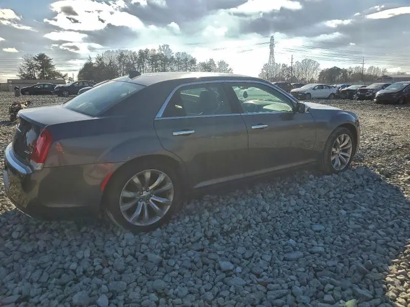 2019 CHRYSLER 300 LIMITED  