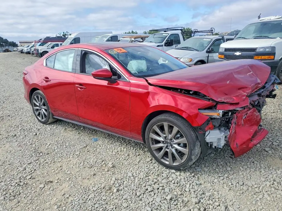 2022 MAZDA 3 PREMIUM  
