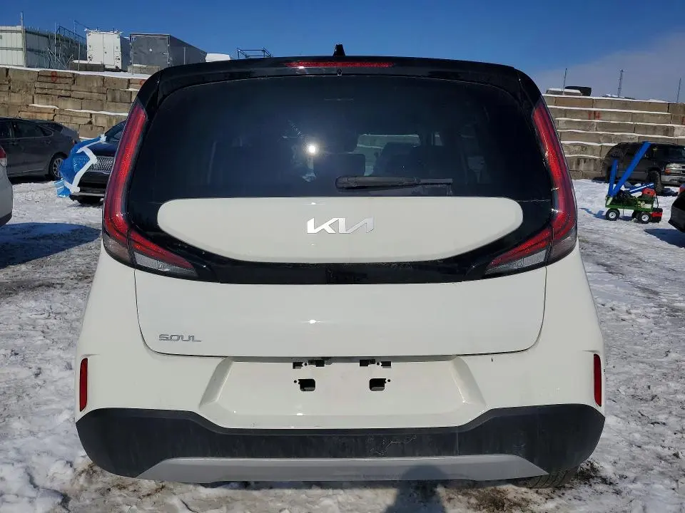 2024 KIA SOUL S  