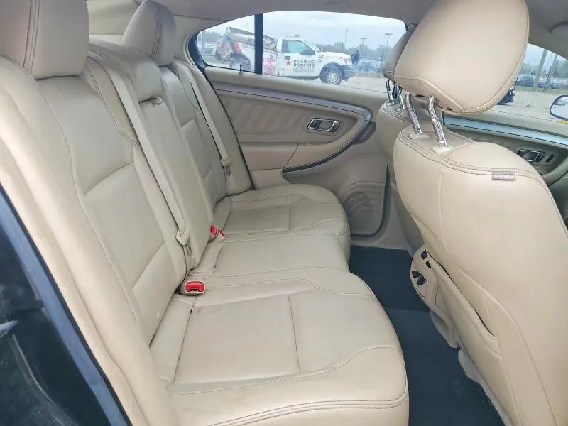 2017 FORD TAURUS SEL  