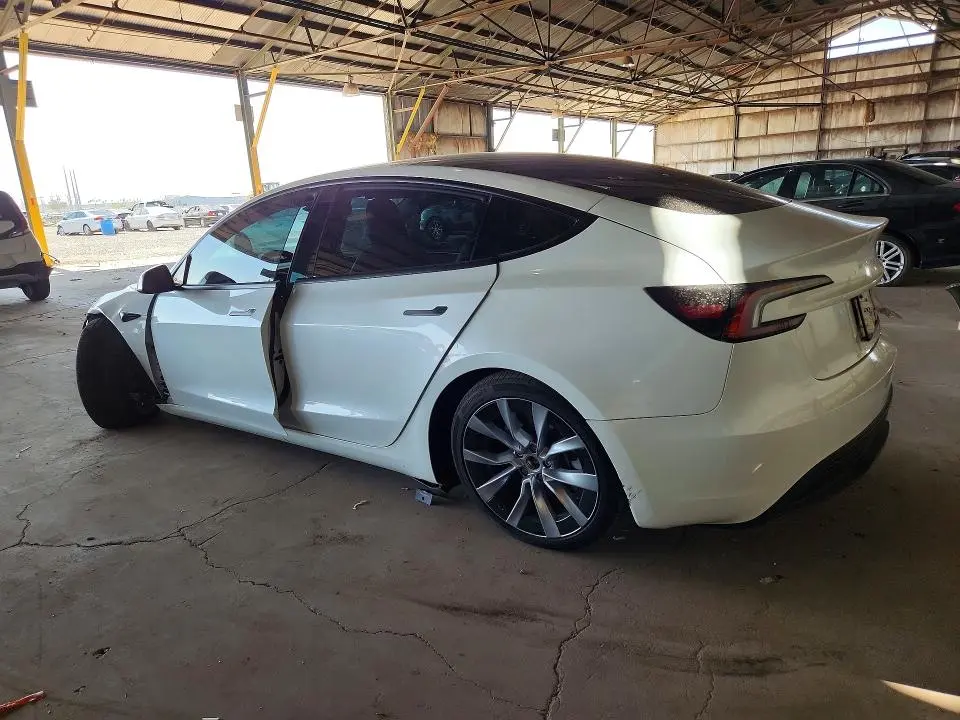 2024 TESLA MODEL 3   
