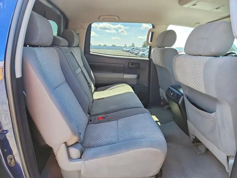 2010 TOYOTA TUNDRA CREWMAX SR5  