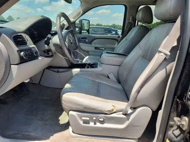 2011 CHEVROLET AVALANCHE LT  