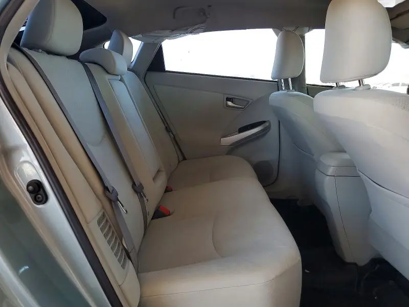 2015 TOYOTA PRIUS THREE  