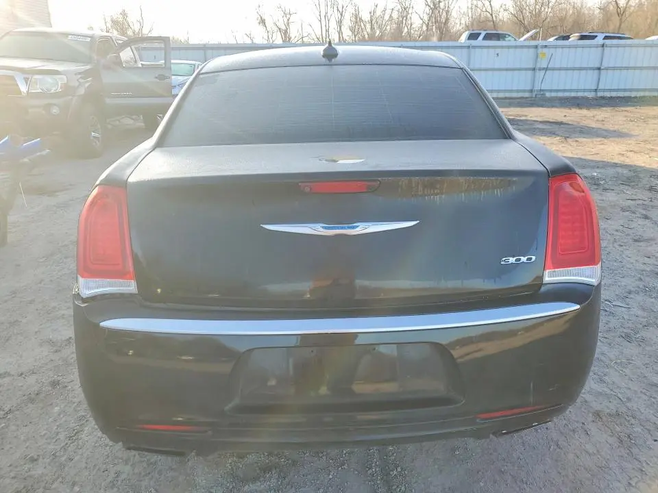 2018 CHRYSLER 300 TOURING  