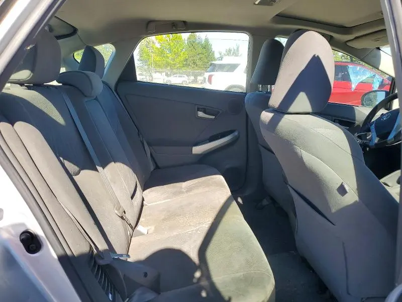 2010 TOYOTA PRIUS III  
