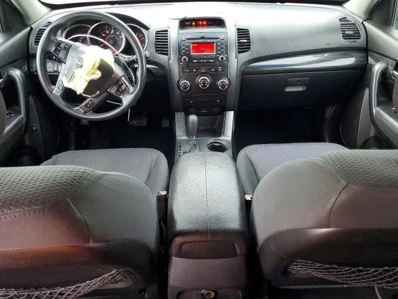 2011 KIA SORENTO LX  