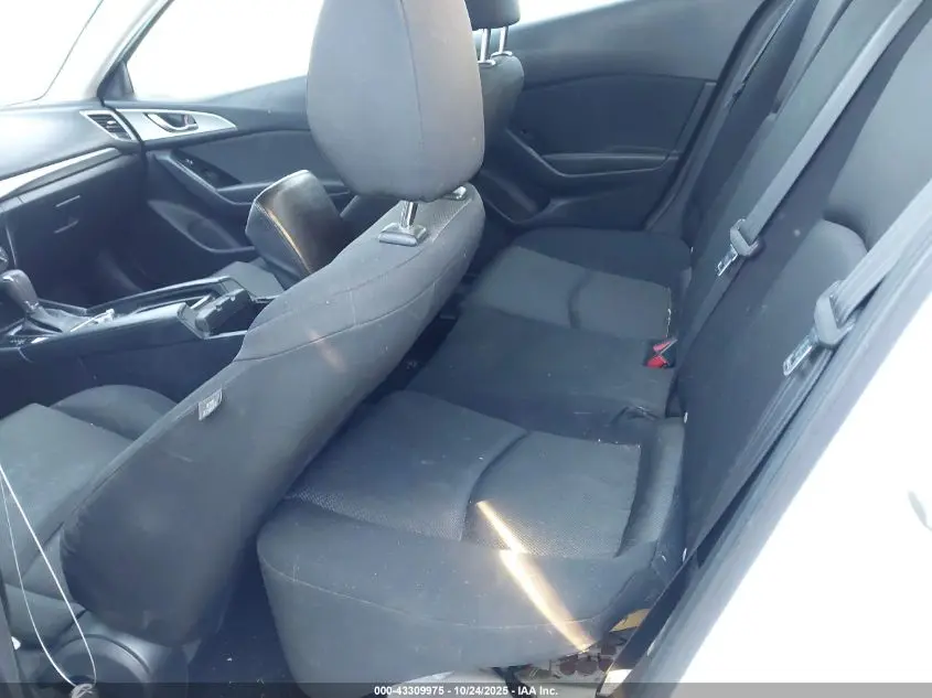 2017 MAZDA MAZDA3 SPORT