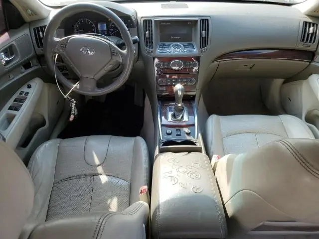 2011 INFINITI G37   