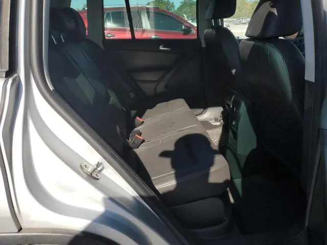 2014 VOLKSWAGEN TIGUAN S  