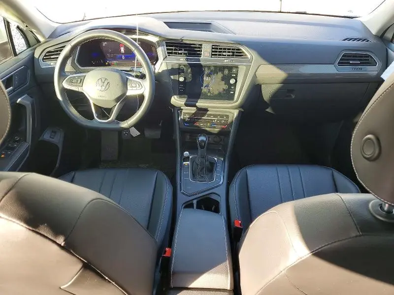 2022 VOLKSWAGEN TIGUAN SE  