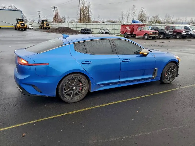 2018 KIA STINGER GT2  