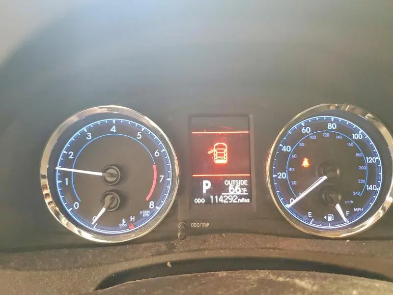 2018 TOYOTA COROLLA LE  