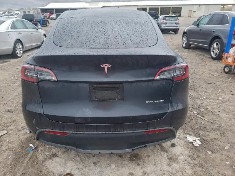 2024 TESLA MODEL Y   