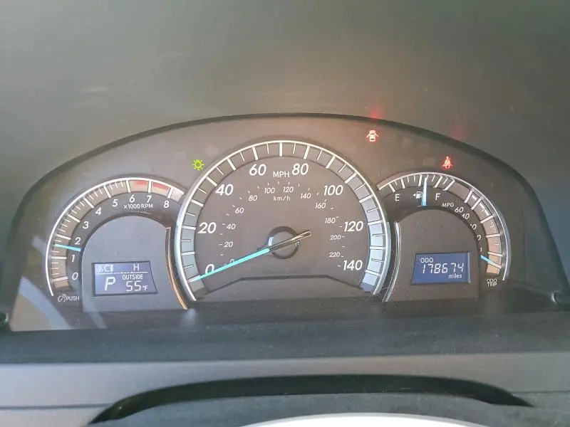 2012 TOYOTA CAMRY BASE  