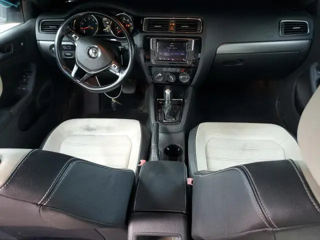 2017 VOLKSWAGEN JETTA SPORT  
