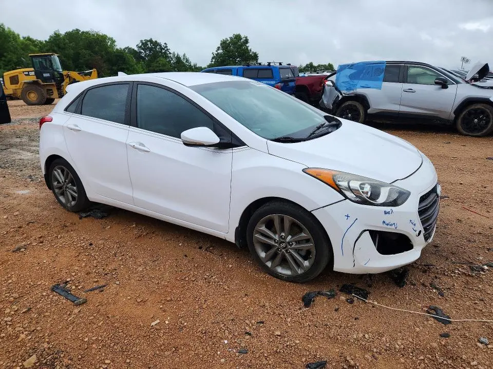 2016 HYUNDAI ELANTRA GT BASE  