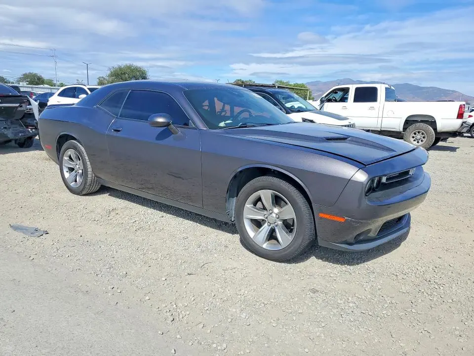 2020 DODGE CHALLENGER SXT  