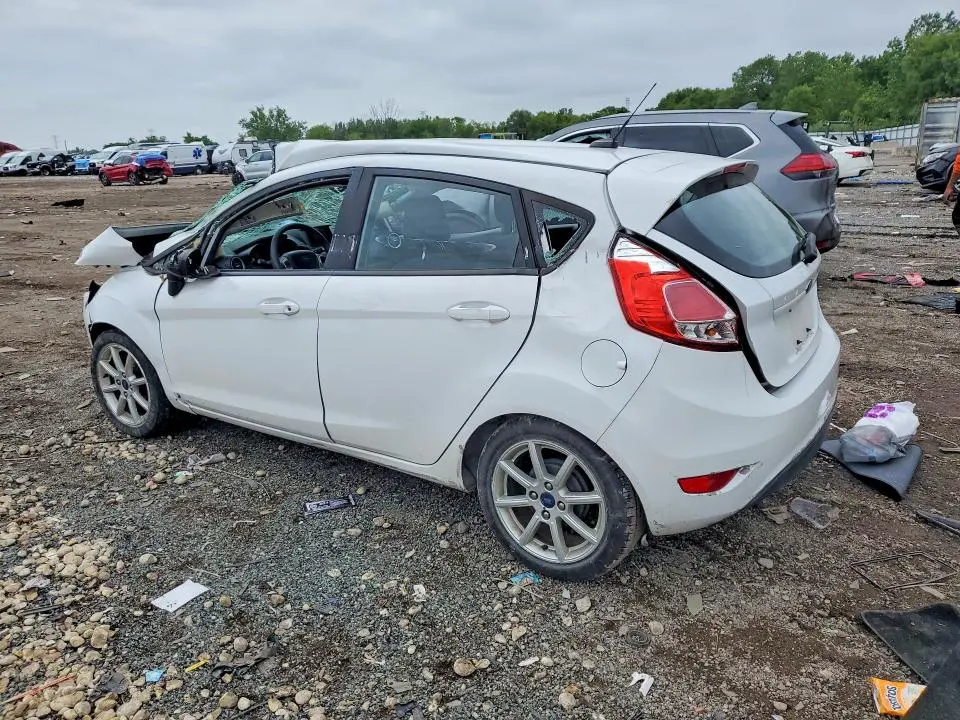 2017 FORD FIESTA SE  