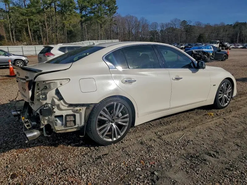 2019 INFINITI Q50 LUXE  
