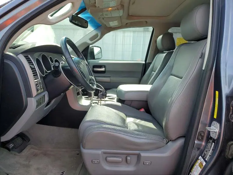 2010 TOYOTA SEQUOIA LIMITED  