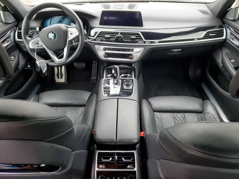 2018 BMW 750 XI  