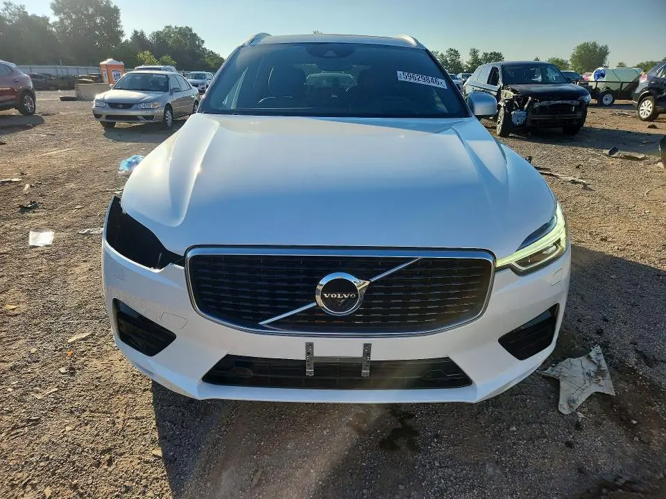 2018 VOLVO XC60 T6 R-DESIGN  