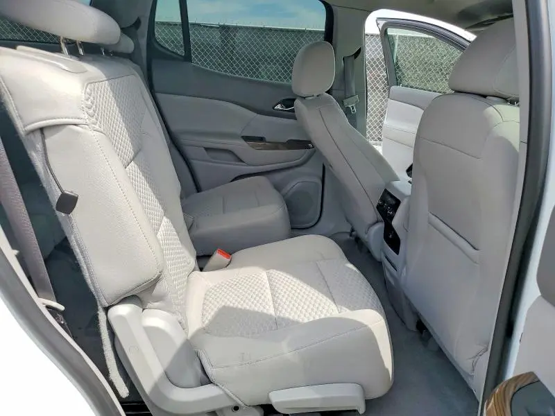 2017 GMC ACADIA SLE  
