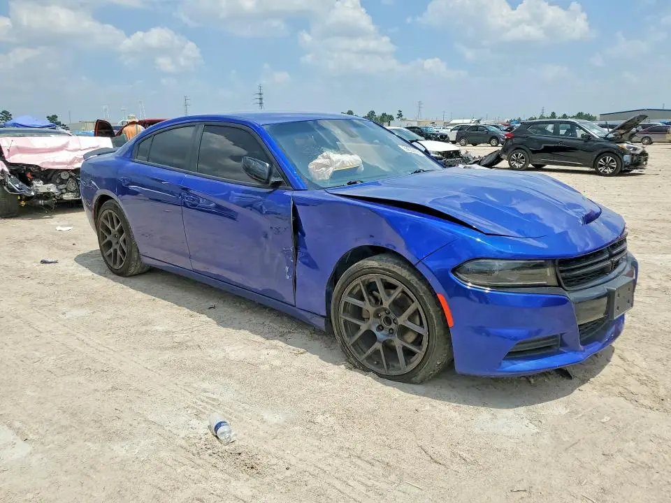 2022 DODGE CHARGER SXT  
