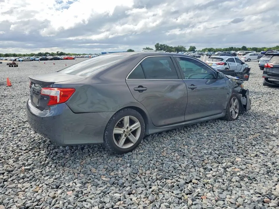 2013 TOYOTA CAMRY SE  