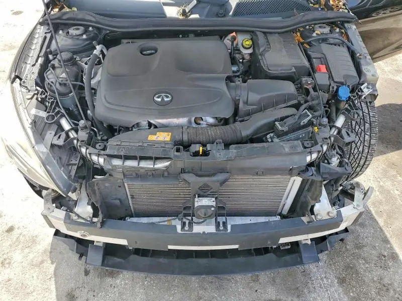 2018 INFINITI QX30 PREMIUM  