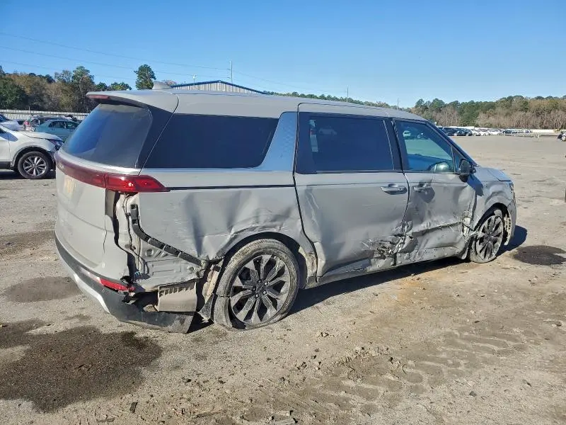 2024 KIA CARNIVAL EX  