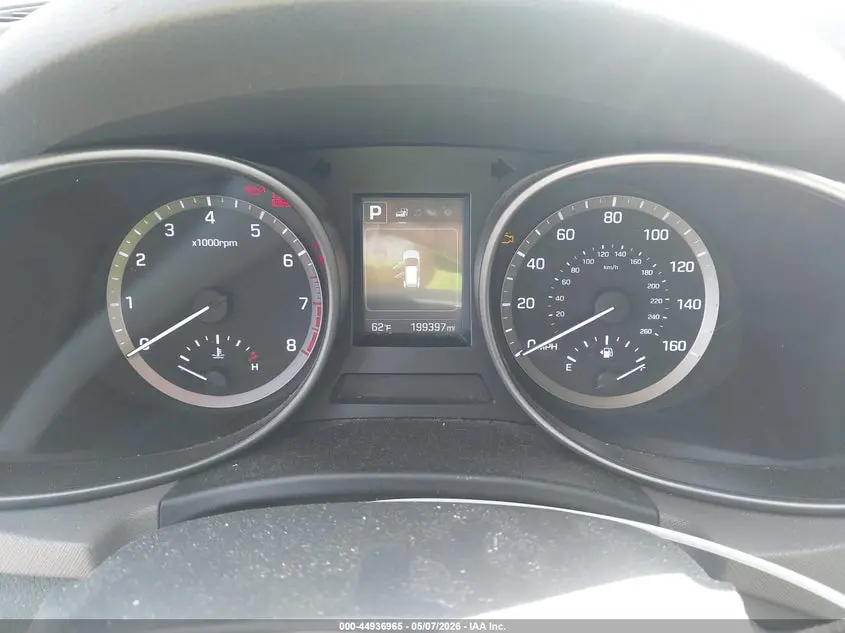 2017 HYUNDAI SANTA FE SE
