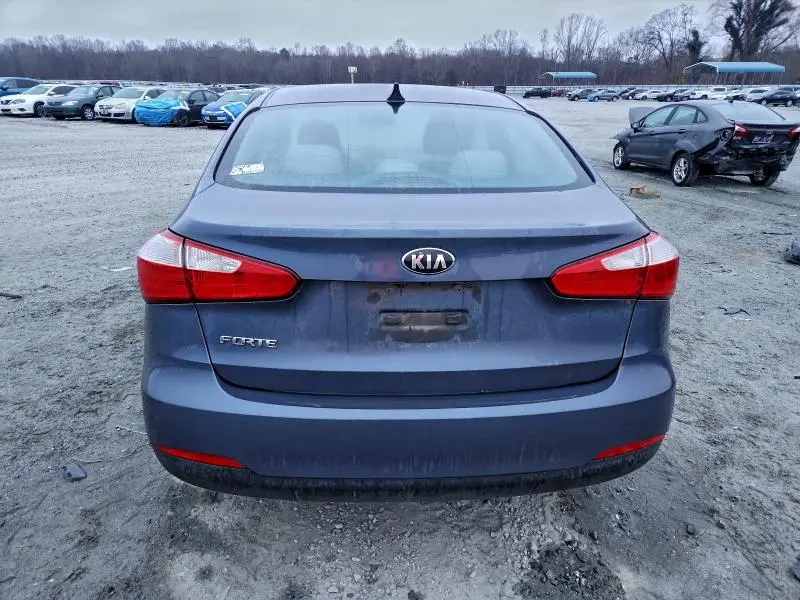 2016 KIA FORTE LX  